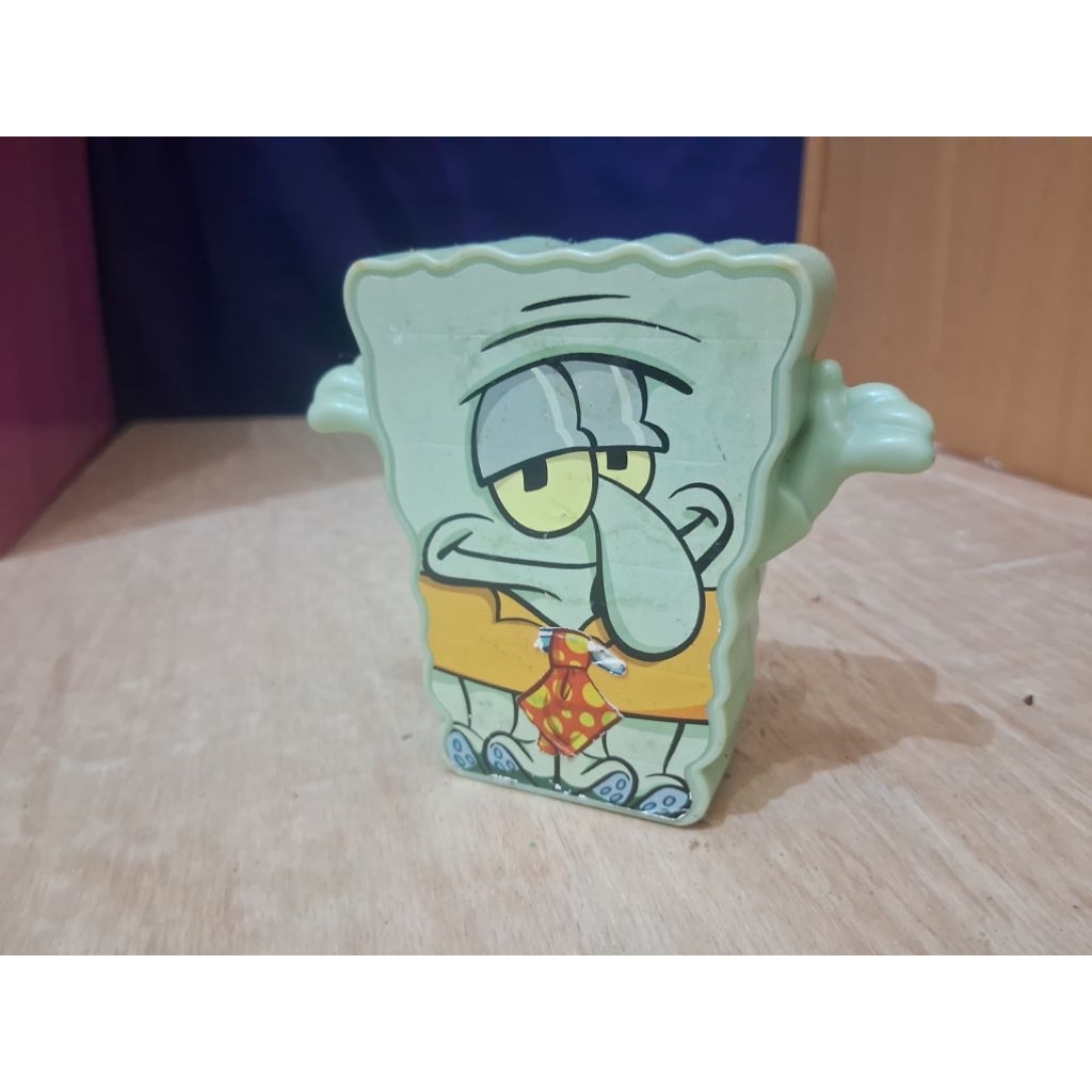 Figure Squidward Box Kotak Hadiah Burger King 2017 Mainan Plastik