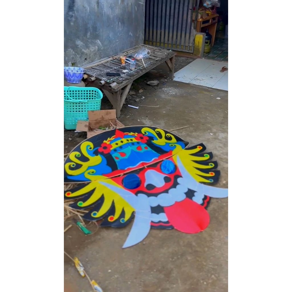 Layangan Gapangan Barong Eksklusif - Ukuran 1,5 Meter + Sendaren