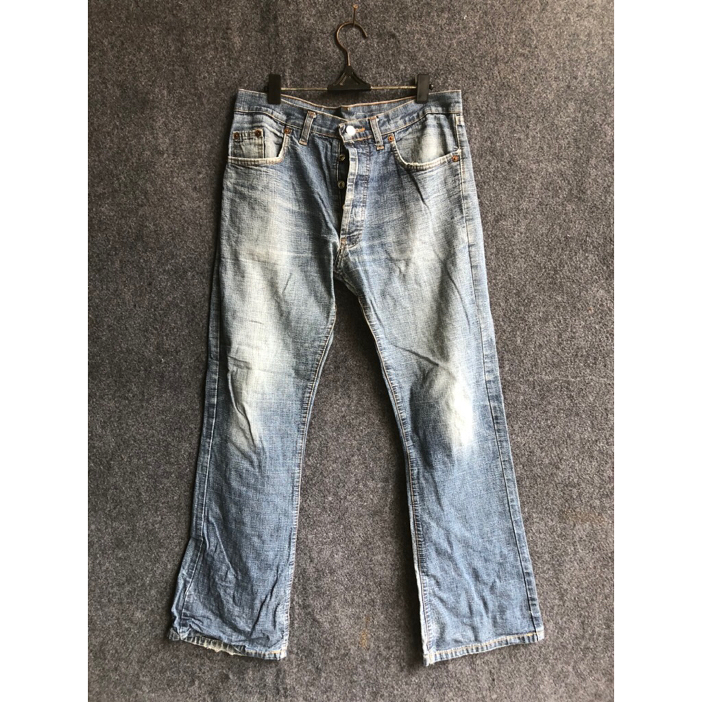 Celana Jeans Levi’s DEFECT Original Vintage second preloved
