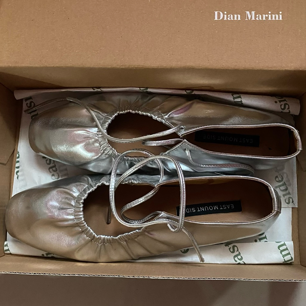 Flatshoes Silver - East Mount Side