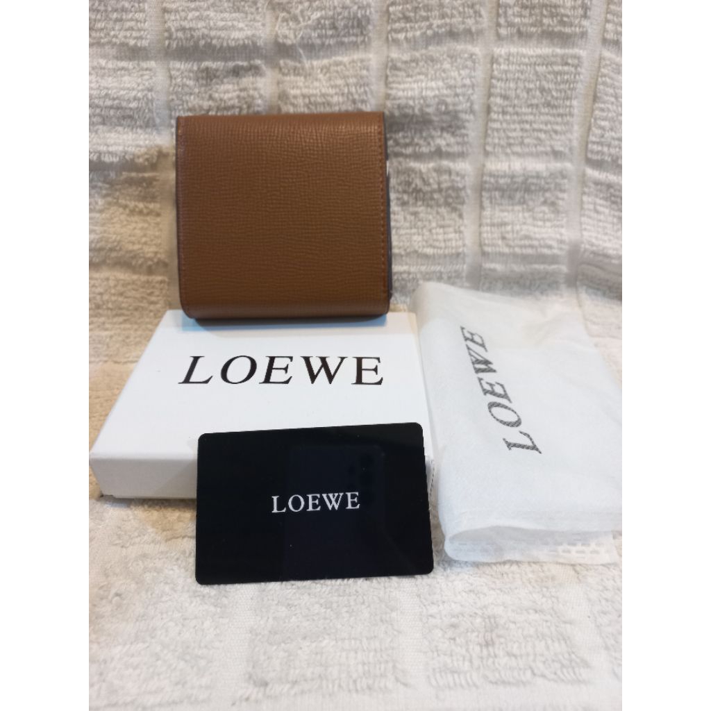 Dompet wanita LOEWE