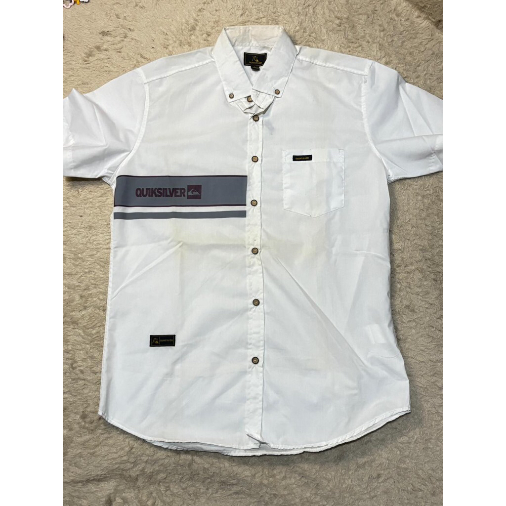 kemeja quicksilver