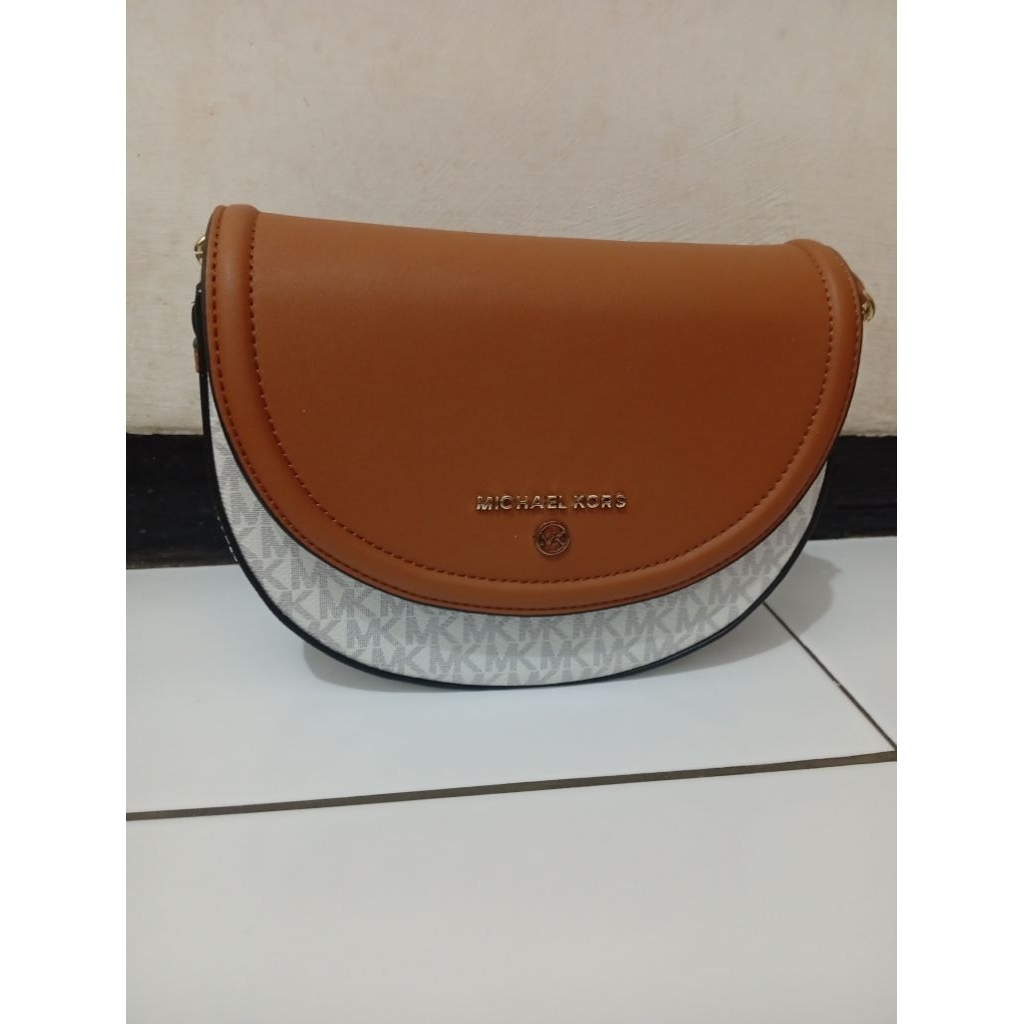 Tas Selempang Wanita MK