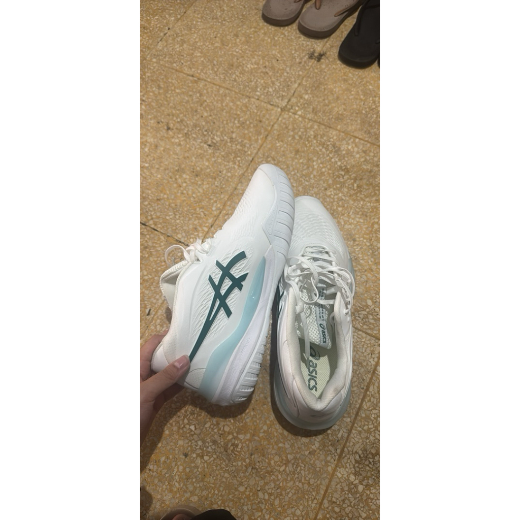 ASICS GEL RESOLUTION