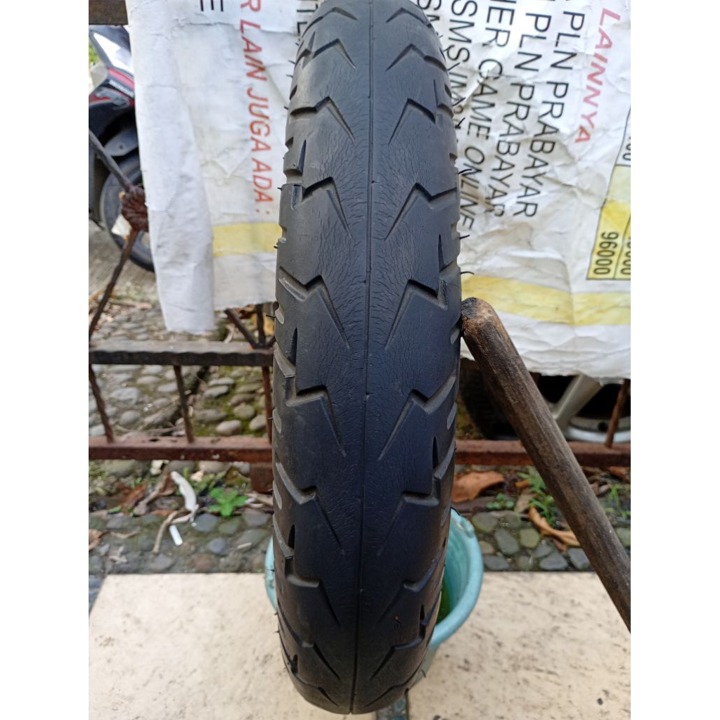 Ban copotan merk Mizzle ring 18 Ukuran 100/80-18, ga ada tambalan, ada retak masih aman, bisa pake b