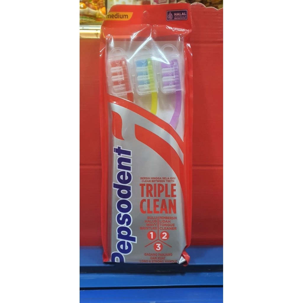 Pepsodent Sikat Gigi Triple Clean Varian Medium ( isi 3 sikat gigi )