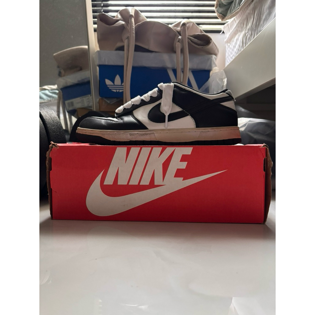 NIKE SB DUNK PANDA SIZE 42