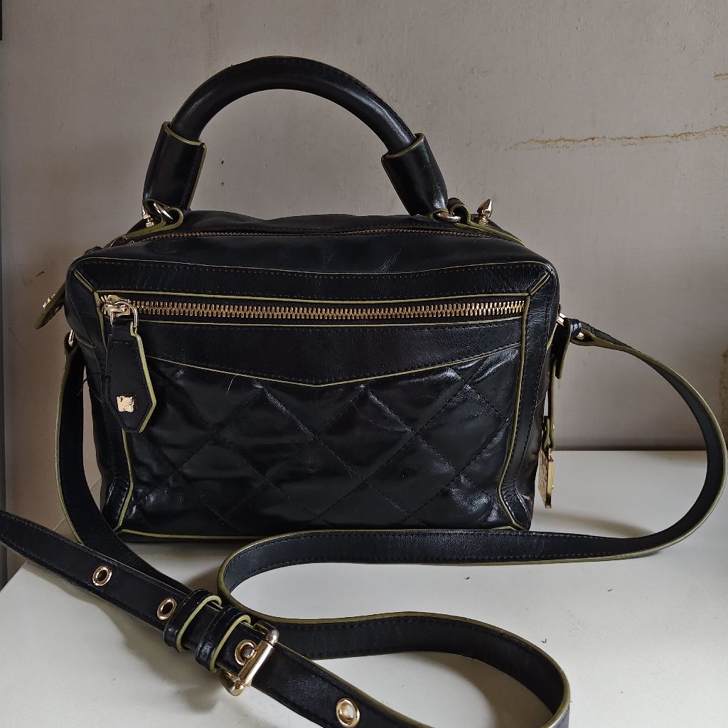 KH DESIGN PRELOVED
