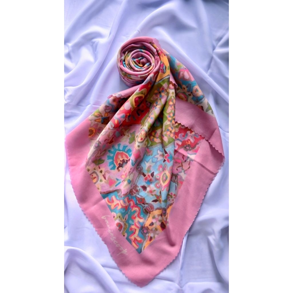 Hijab Motif Pink
