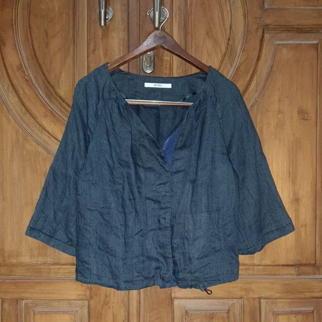 PRELOVED BCBG Blazer Daily Loose Kerah Wanita Navy Tekstur Bigsize LD 100