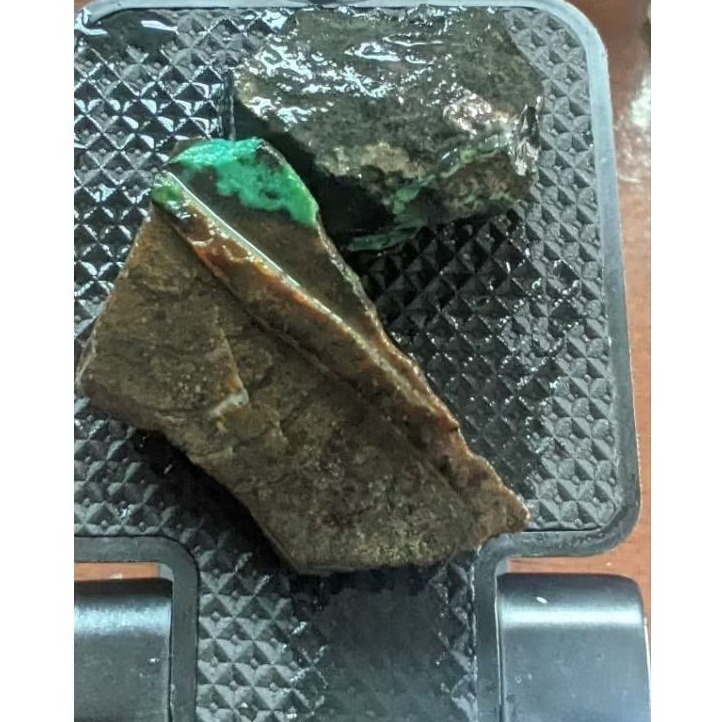 BAHAN BATU BACAN DOKO