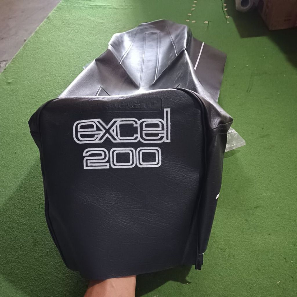 cover jok vespa excell200 baru stock lama
