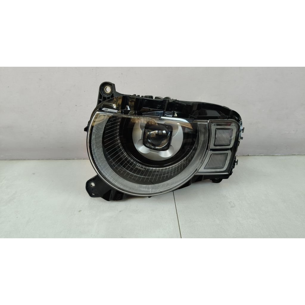 Lampu depan Land Rover New Defender 2020-2024