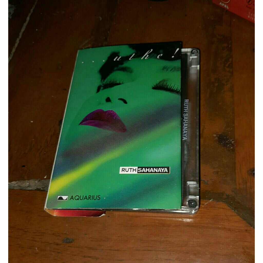 Kaset pita Ruth Sahanaya