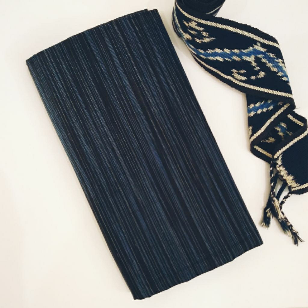Kain Lurik Gerimis Rapat Biru / Batik Lurik Tenun Hitam Gradasi Biru