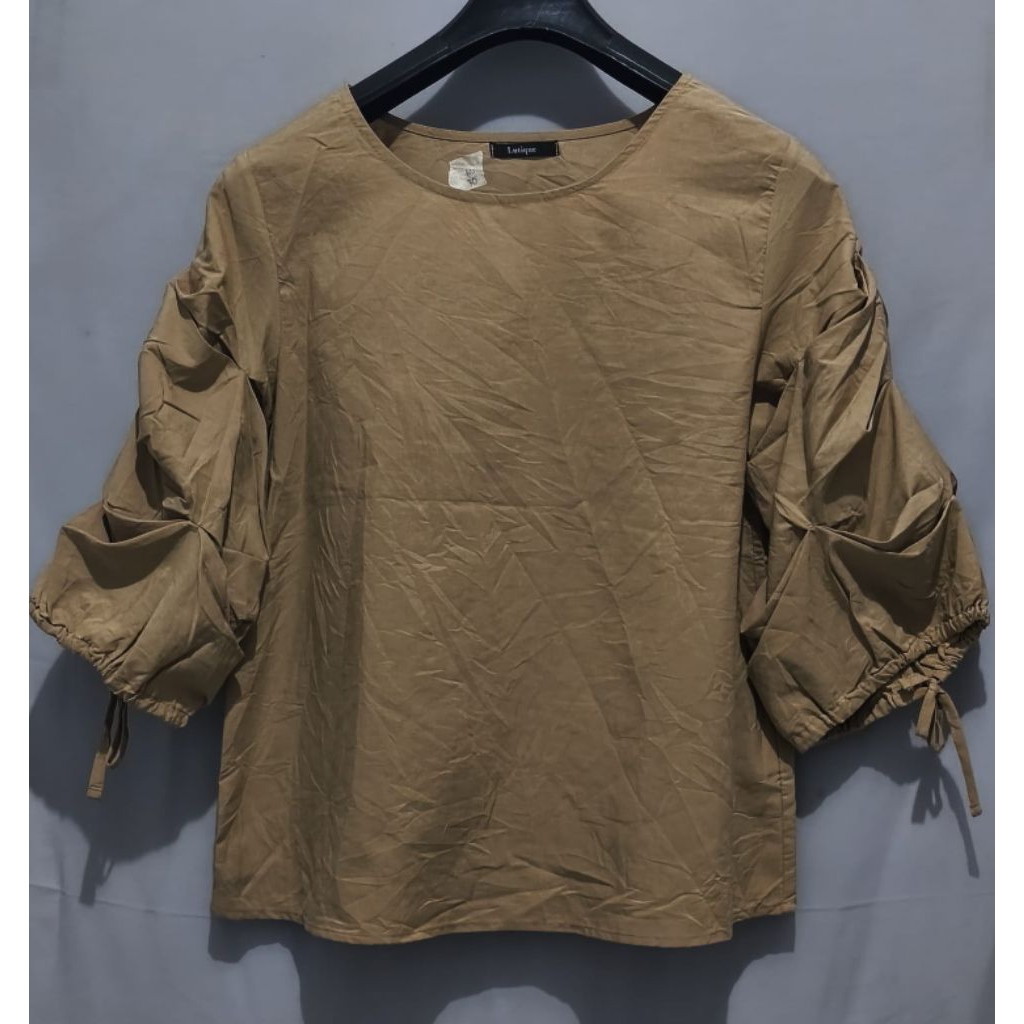 blus lengan balon kaos wanita import Lutique