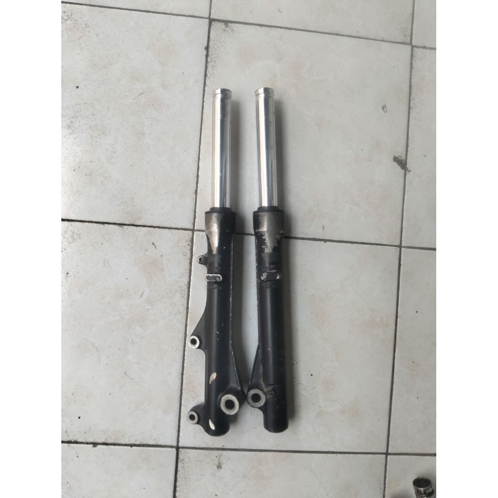 shock depan Vario 125/150 LED old original copotan kode kzl. pnp beat, Scoopy