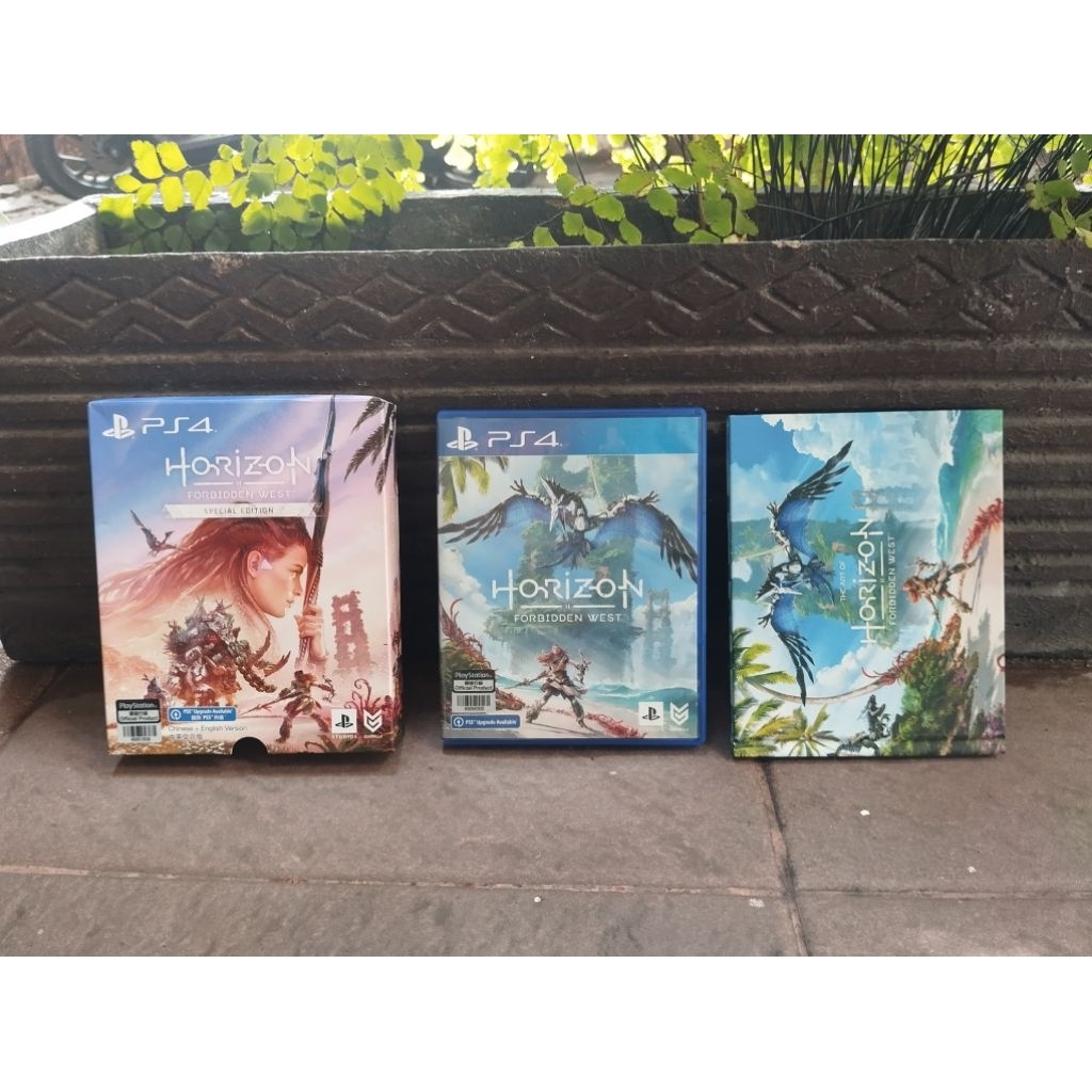 Kaset/BD Horizon Forbidden West + Artbook PS4