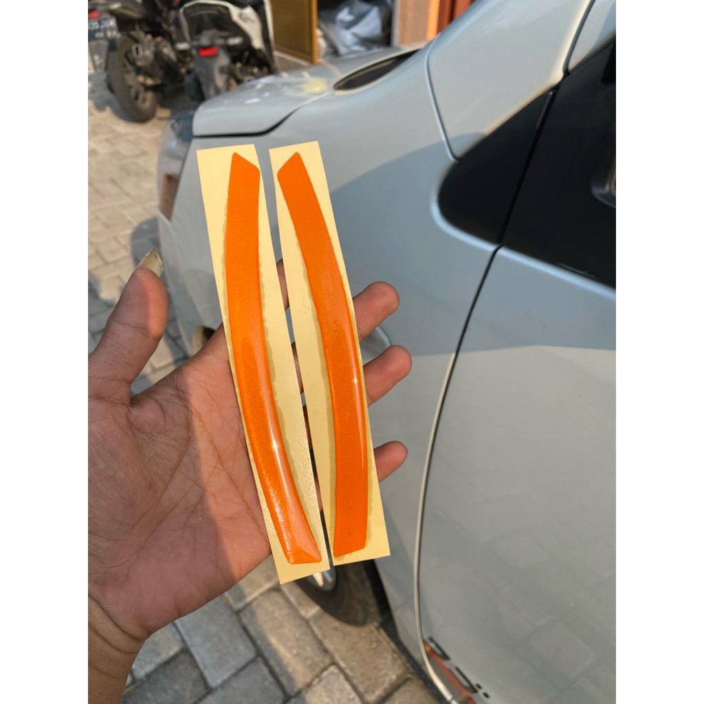 Emblem Side Marker Mobil CRV Samping Depan Menyala