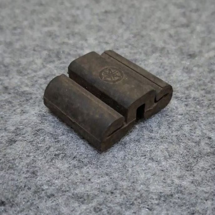 Karet Damper Ganjal Ganjel Tangki Tengki Bensin Yamaha L2G YB100 YL1 YL2 Asli Original