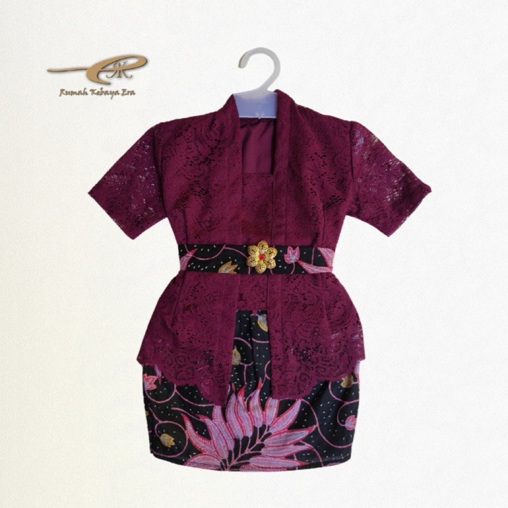 PRELOVED Setelan Kebaya Kutubaru Bayi & Anak Perempuan Lengan Pendek DENGAN LAPISAN FURING + Rok Bat