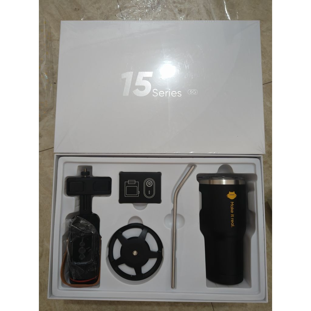 GIFT BOX OPPO RENO 15 SERIES 5G TUMBLER STAND TONGSIS WIRELESS BLUETOOTH PORTABLE TRIPOD HP