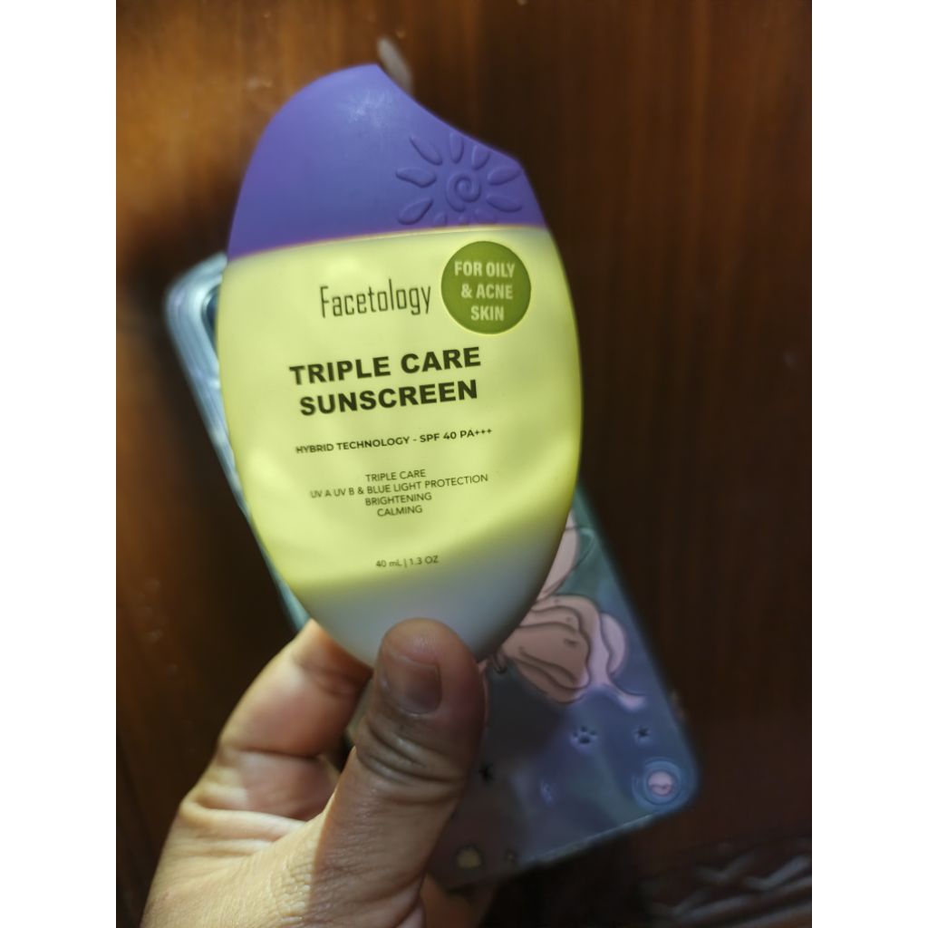 SUNSCREEN FACETOLOGY FOR OILY AND ACNE SKIN [Preloved]