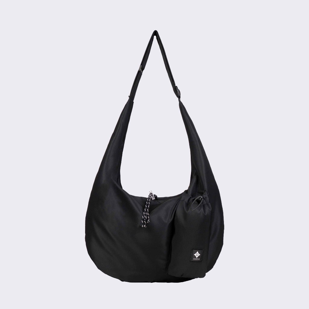 Fertig - Maison Tubular 1.0 Raven Sling Bag - Tas Selempang Parasut Hitam Pria Wanita Muat Banyak De