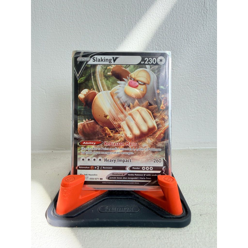 Pokemon Card Slaking V ( RR ) Indonesian edition