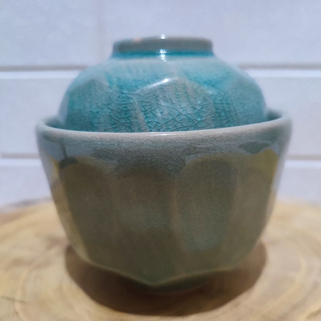 VINTAGE, MANGKUK TEH JADUL retak 1000