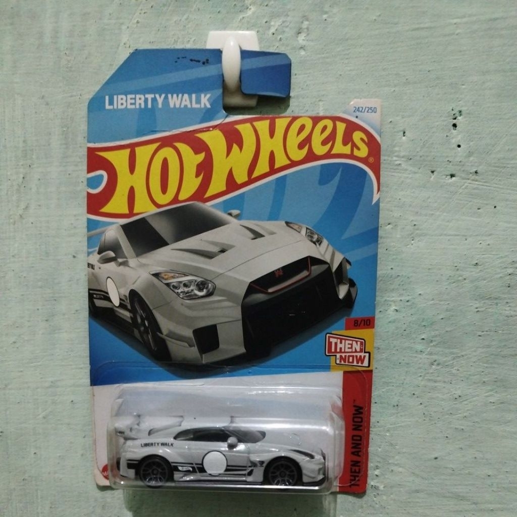 HOTWHEELS R35 LBWK