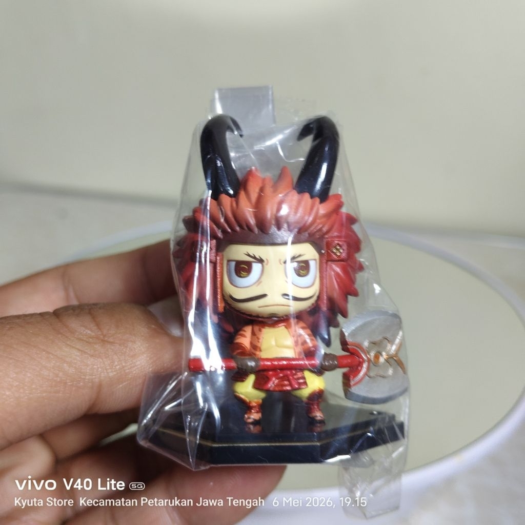 Takeda Shinden One Coin Figure (Kotobukiya) atau Sengoku Basara Trading Figure yang memiliki gaya ch