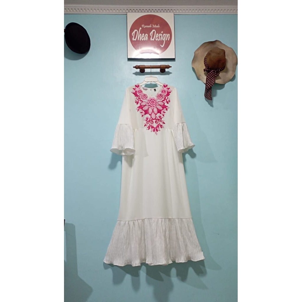 Gamis bordir tempel