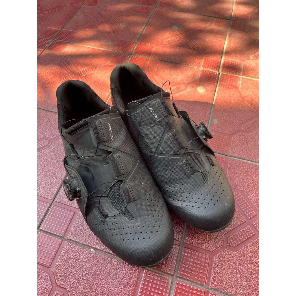 Sepatu Shimano RC3