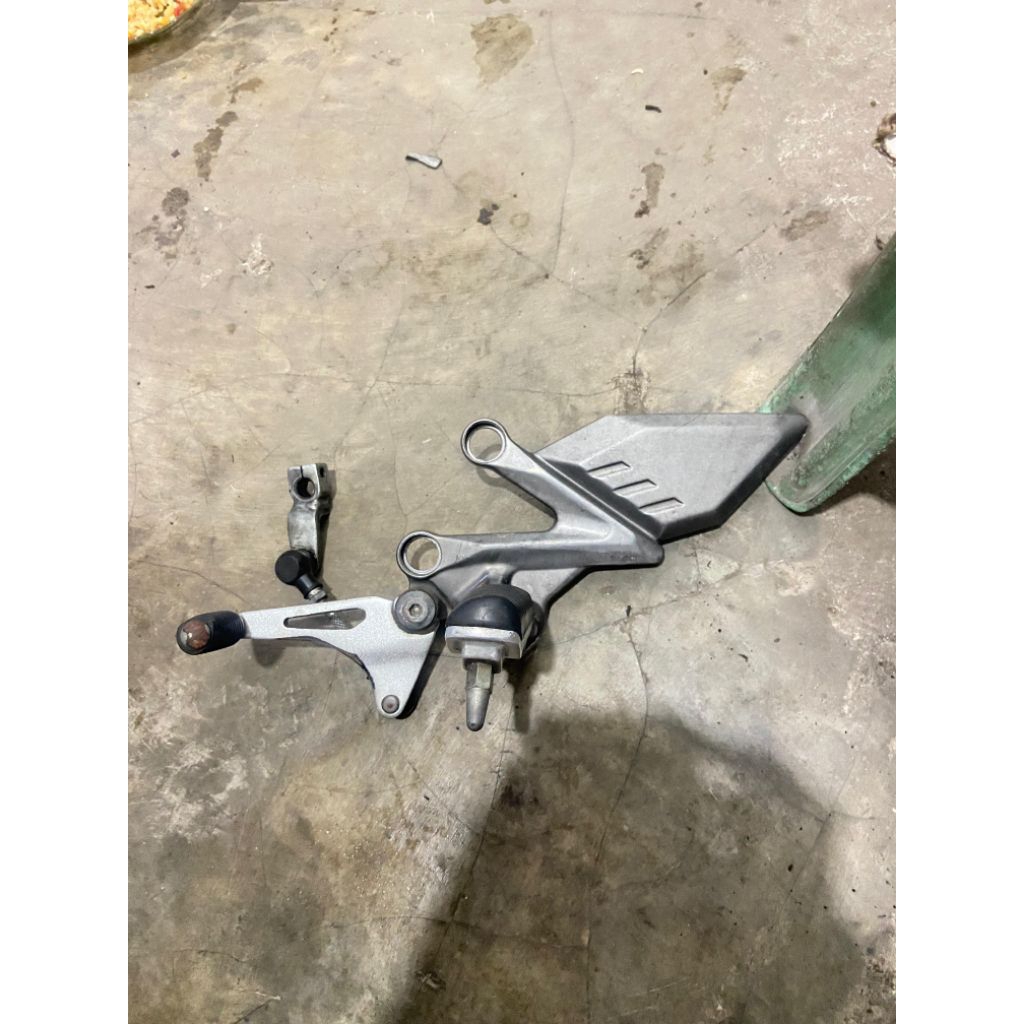 postep depan kiri ninja 250 fi