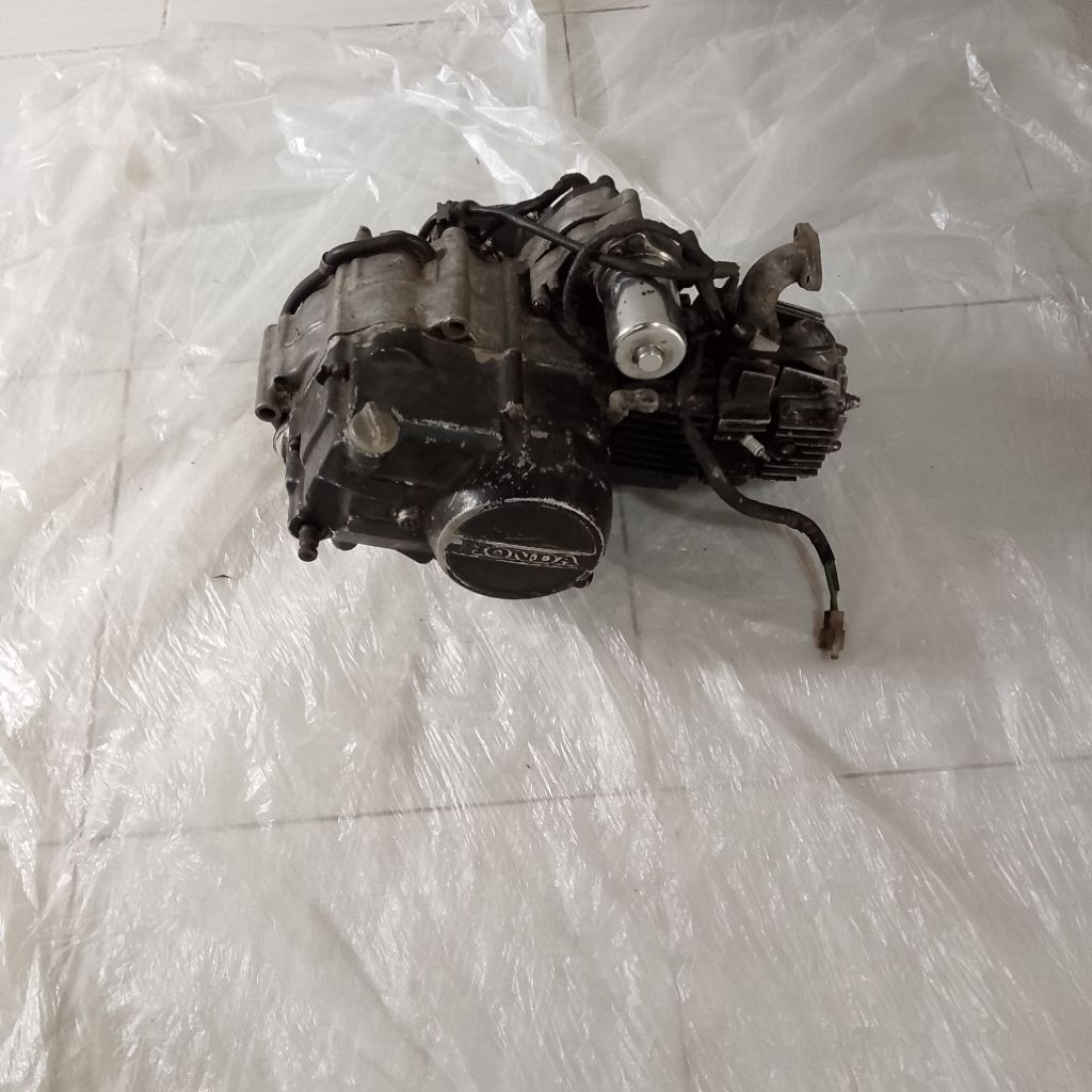 Mesin grand astrea original copotan Hanya Mesin saja