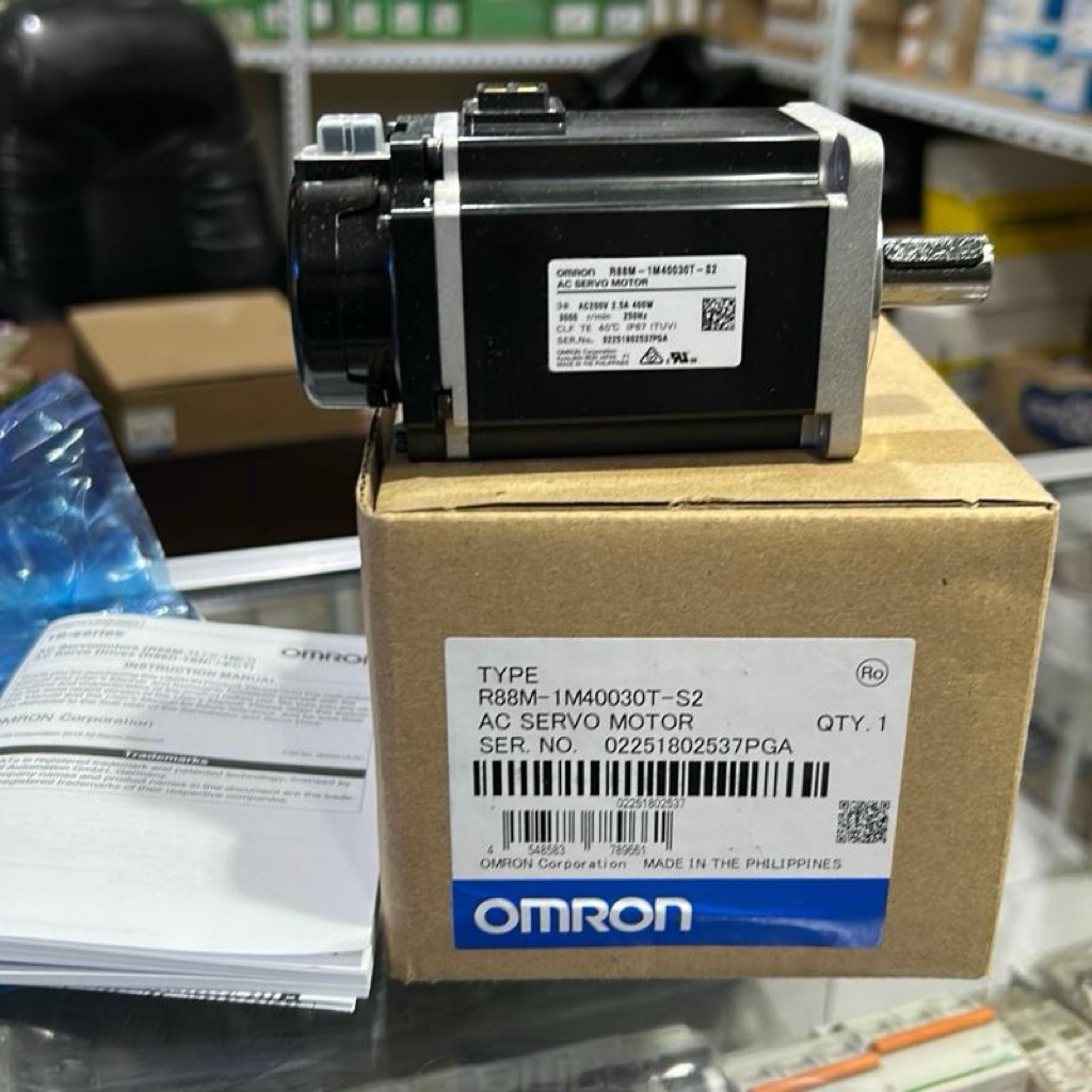 OMRON Servo Motor R88M-1M40030T-S2