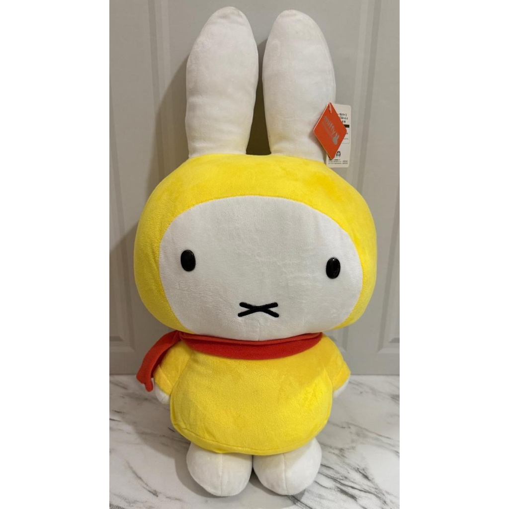 Boneka Plushie Miffy Kuning Syal Orange Sz Jumbo Miffy Amusement Mercis Bv Dick Bruna