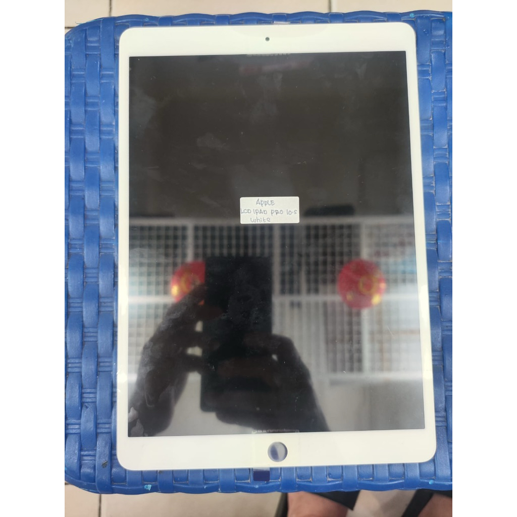 LCD IPAD PRO 10.5 PUTIH NEW