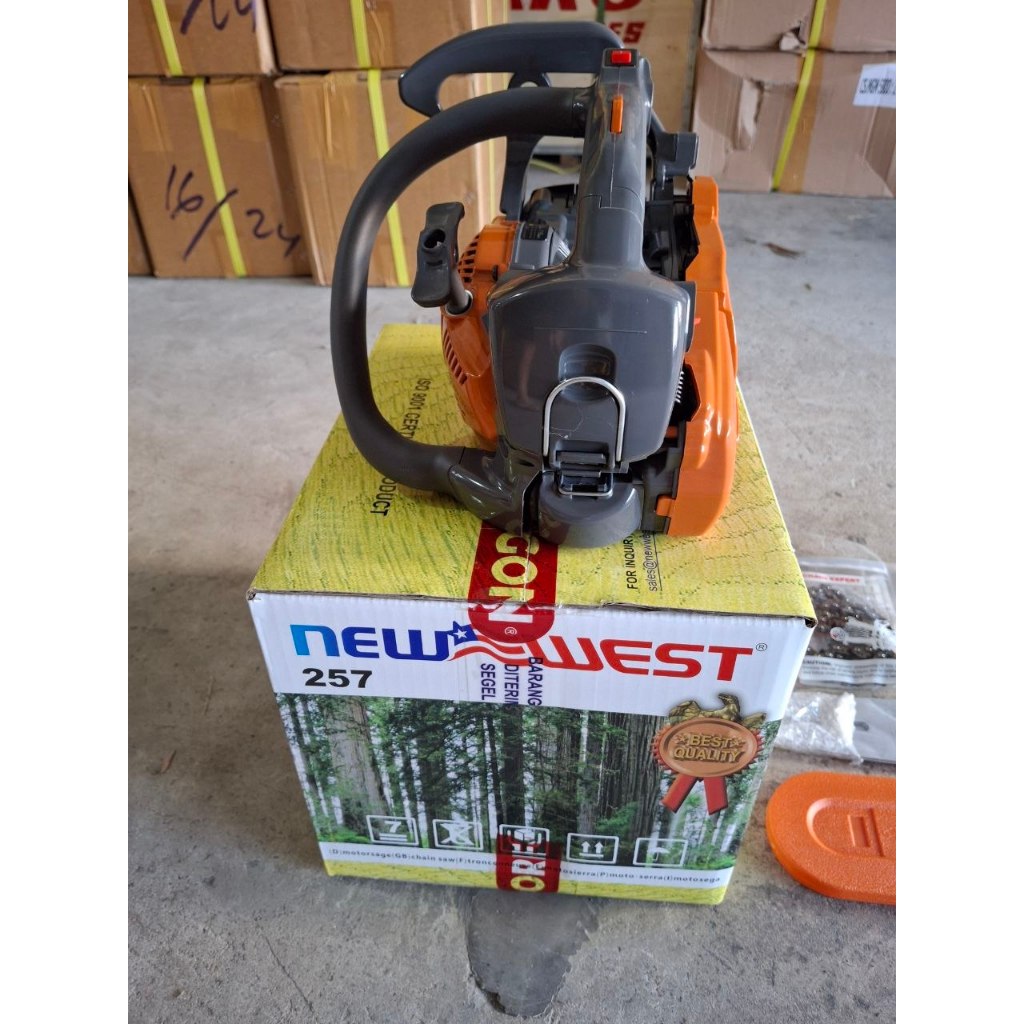 Chainsaw NEW WEST 257 12" 2 Tak / Mesin Senso NEW WEST 257 / Mesin Gergaji Kayu Chainsaw 12" NEW WES