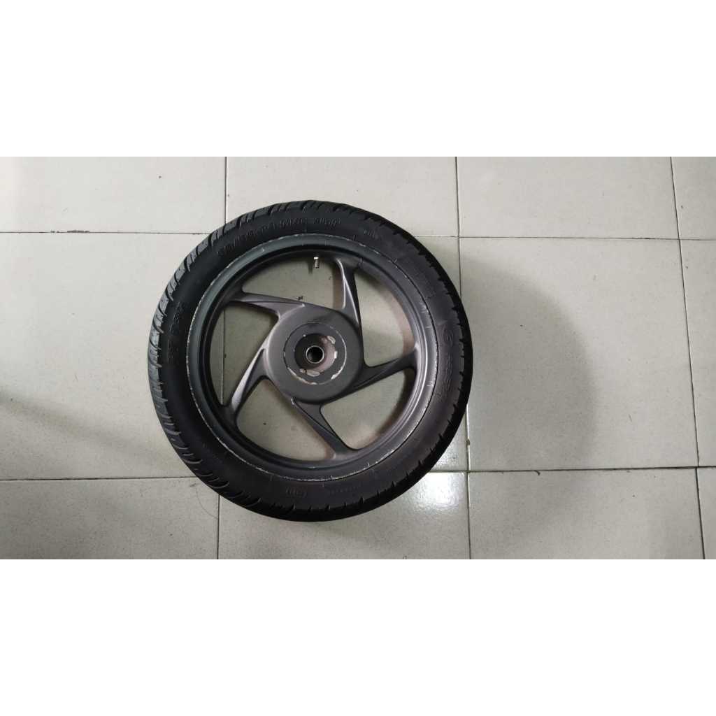 VELG + BAN roda belakang sepeda motor vario 125 cc tahun 2013 BEKAS