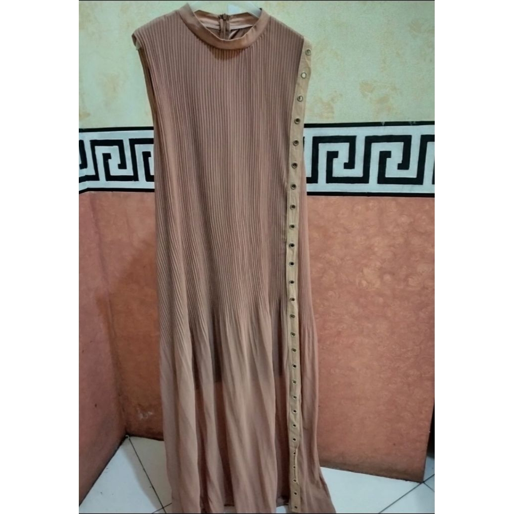 gamis plisket  ceruty tanpa lengan