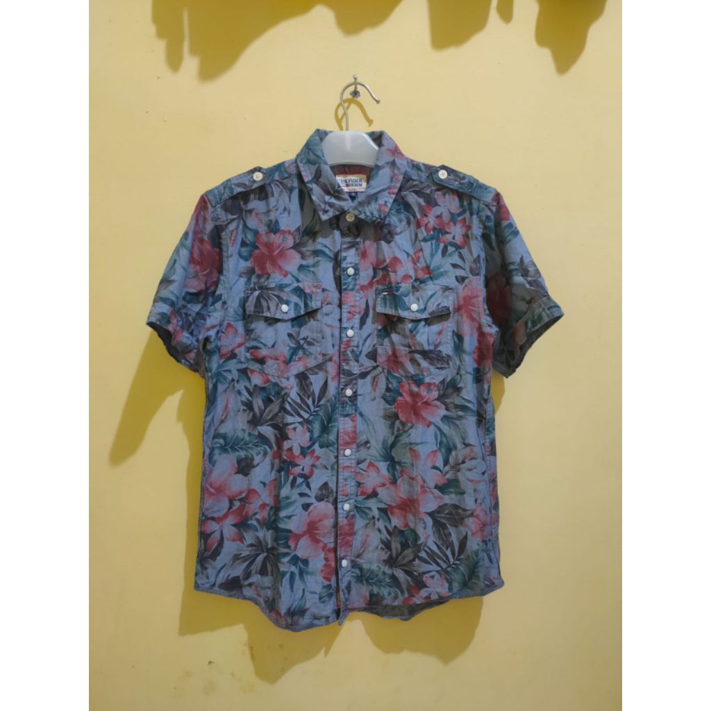 KEMEJA TOMMY BATIK