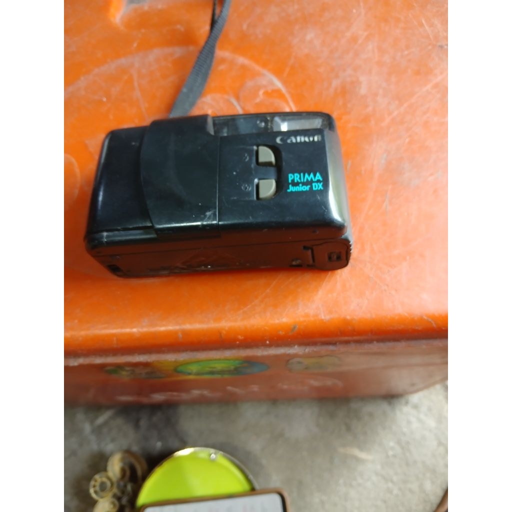 Kamera canon prima junior dx 55rb jadul antik vintage lawas kuno  display dianggap mati