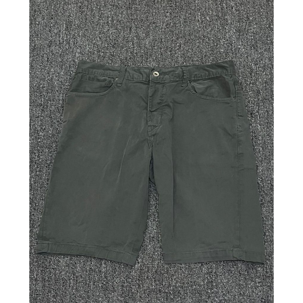 Celana Chinos Pendek Armani Exchange Size 31 Fulltage