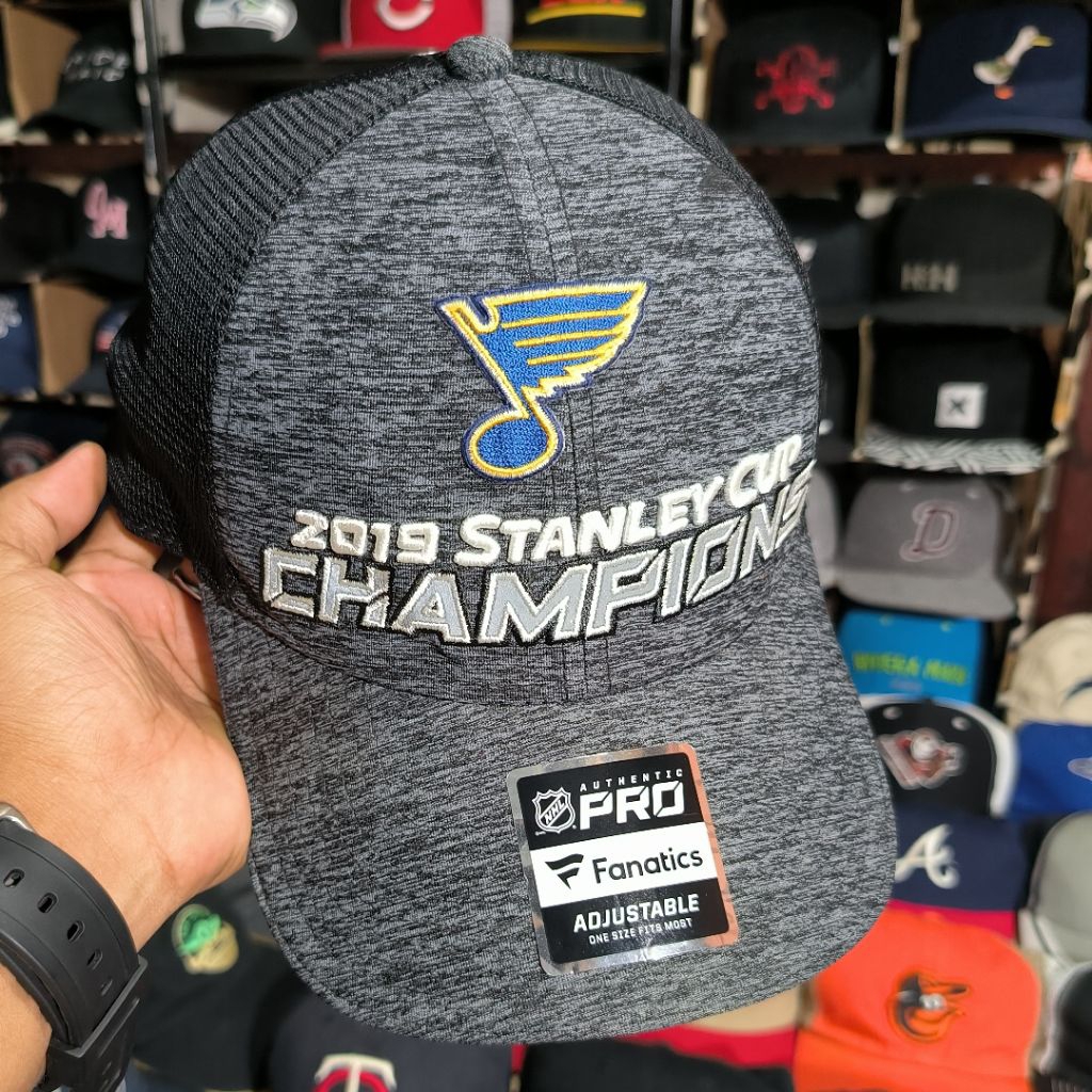 Topi trucker Fanatics Saint Louis Blues champion NHL