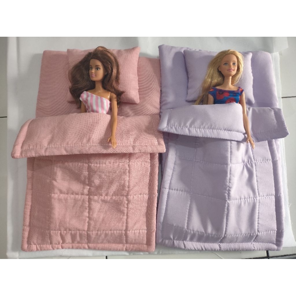 Alas tidur kasur bantal selimut boneka barbie