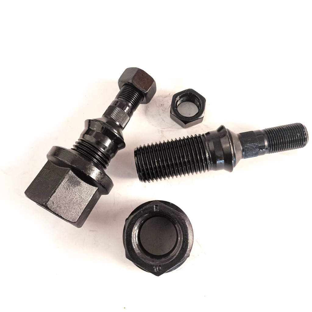 BAUT RODA BELAKANG CANTER 125/136 MODEL VOLVO PNP Merk kic harga bijian