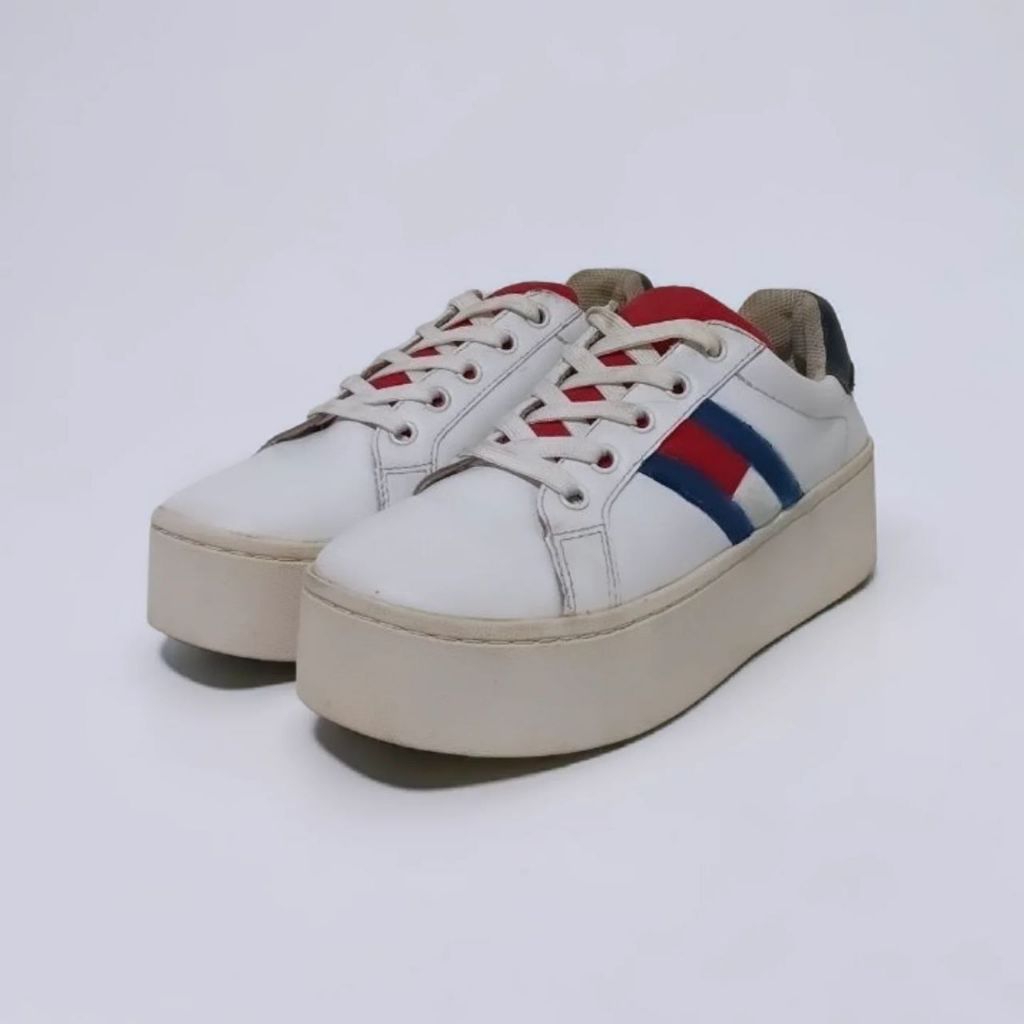 Tommy Hilfiger Jeans Icon White Lace Up Sneakers original