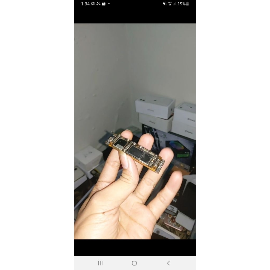 Mesin iPhone 11 minus ic baseband